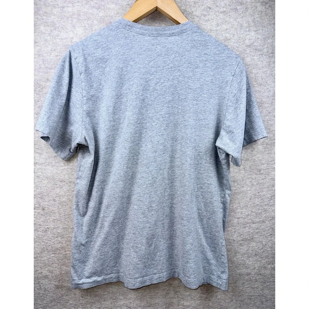 Nike-The Nike Tee Men’s Medium Gray Short Sleeve Tshirt